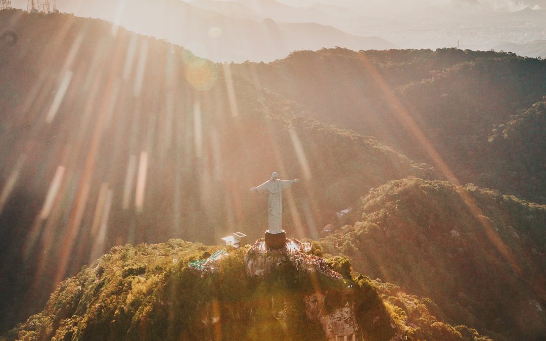 How Does ‘A Course in Miracles’ Describe Enlightenment?